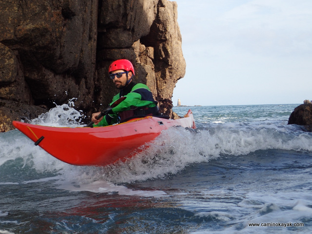 Vers la pagaie bleue kayak de mer